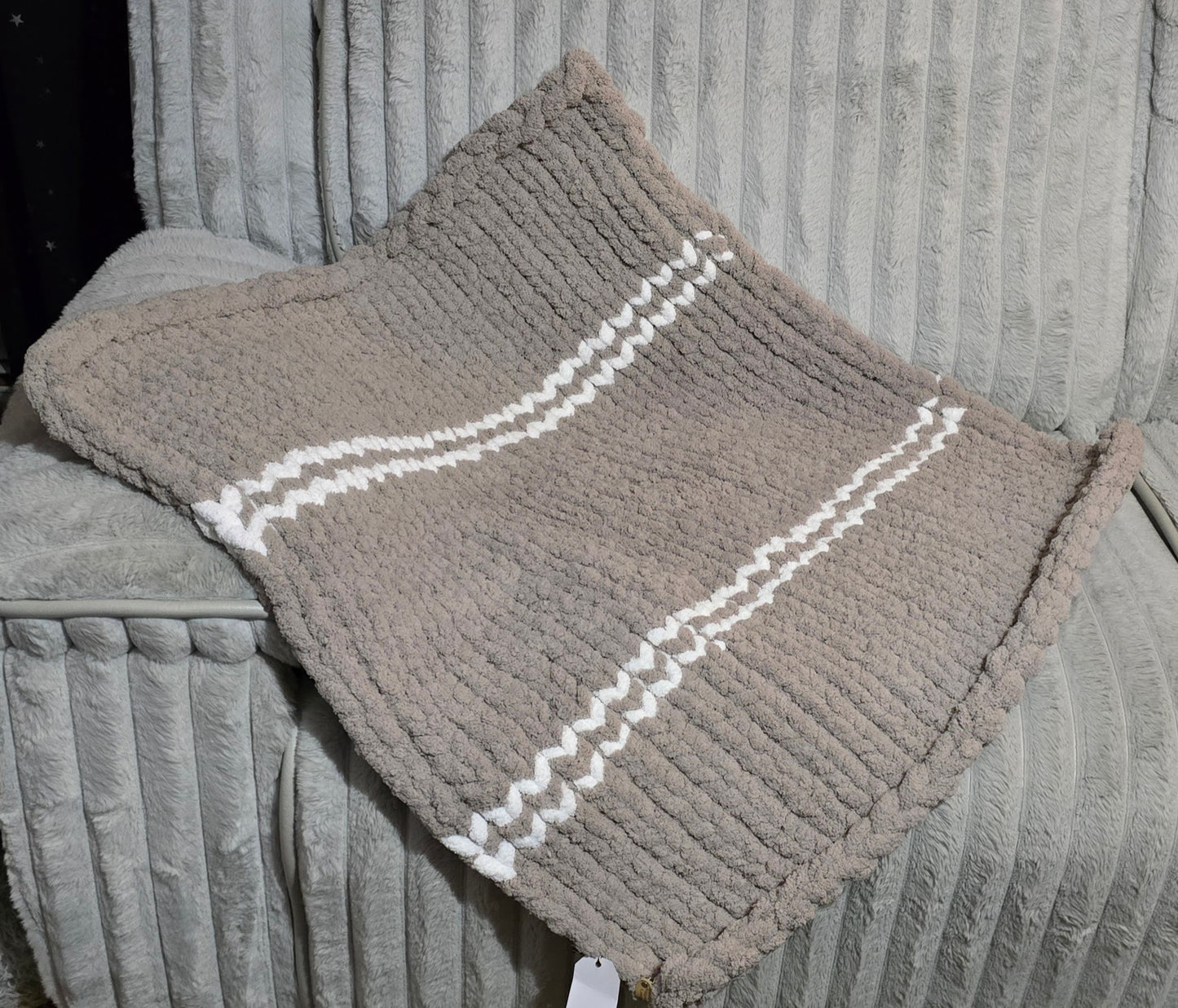Handmade Chunky Knit Baby Blanket – 30x35