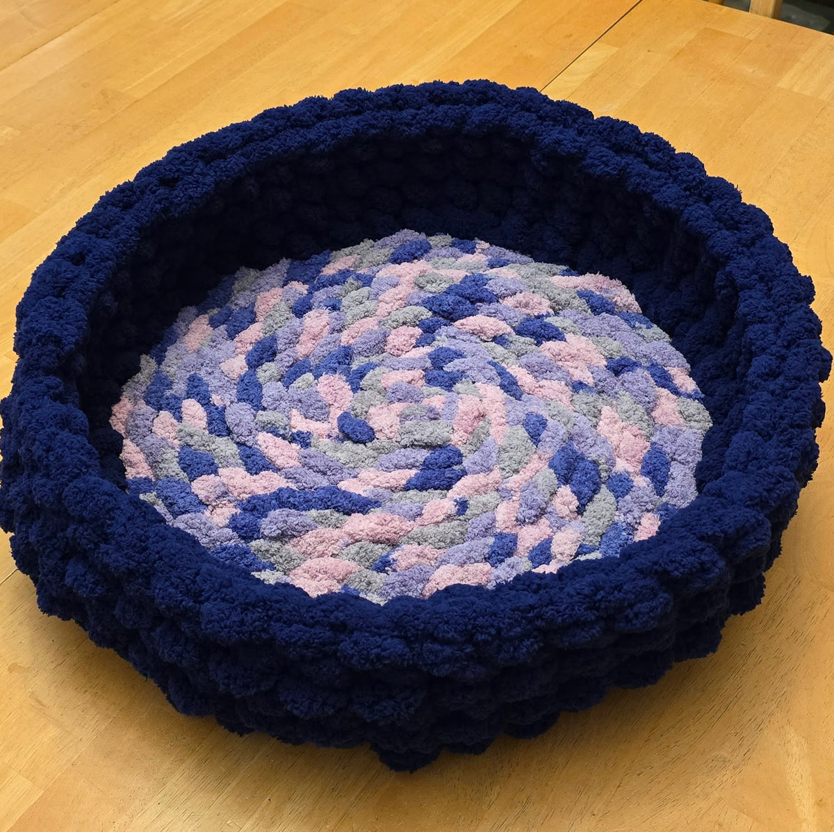 Cozy Chunky Knit Pet Bed for Cats & Small Dogs